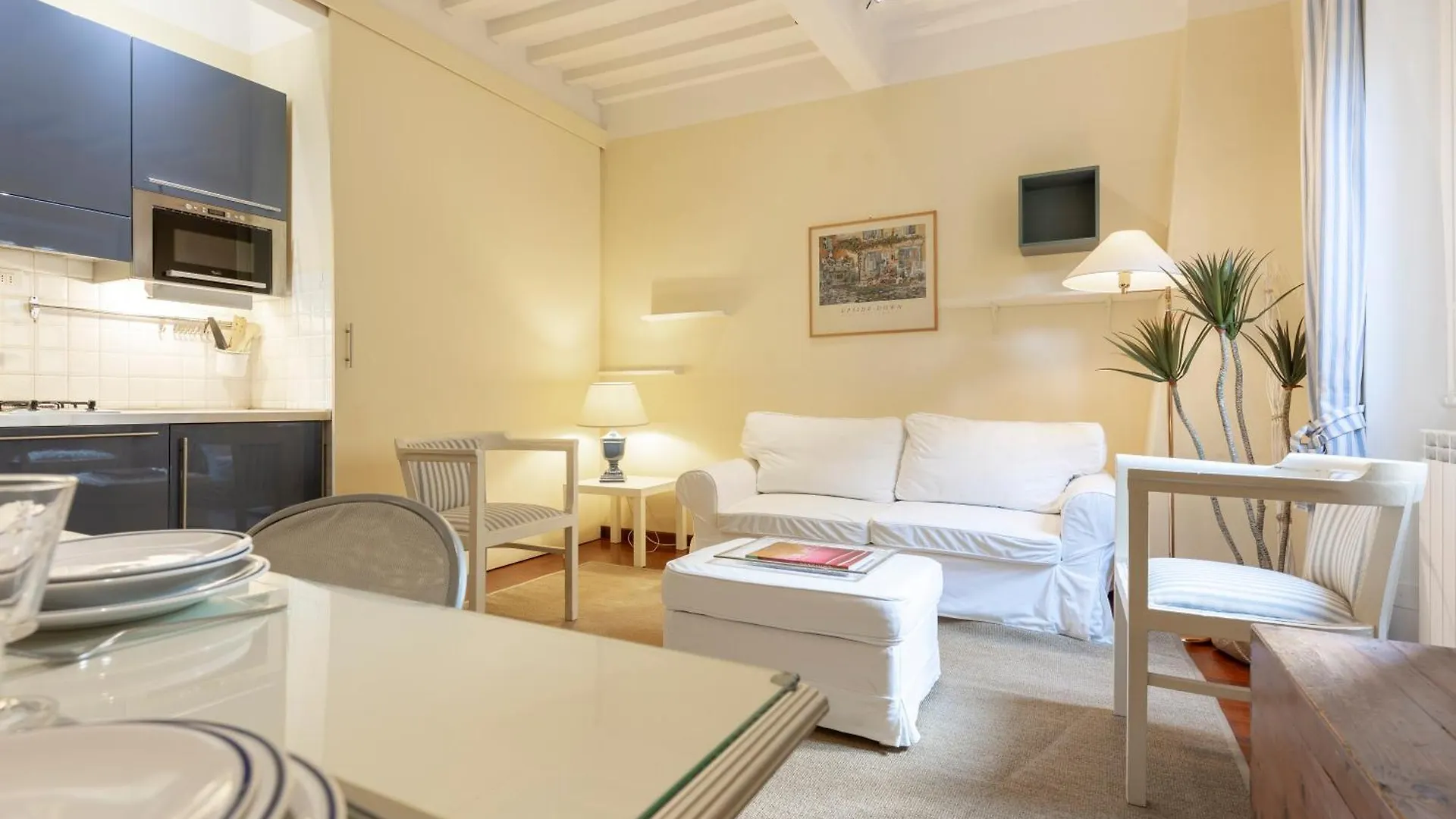 Sweet San Frediano Apartment Florence
