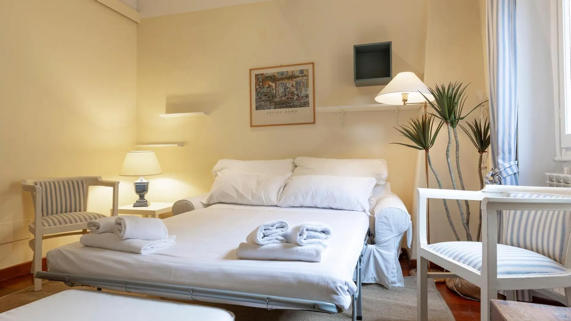 Sweet San Frediano Apartment Florence