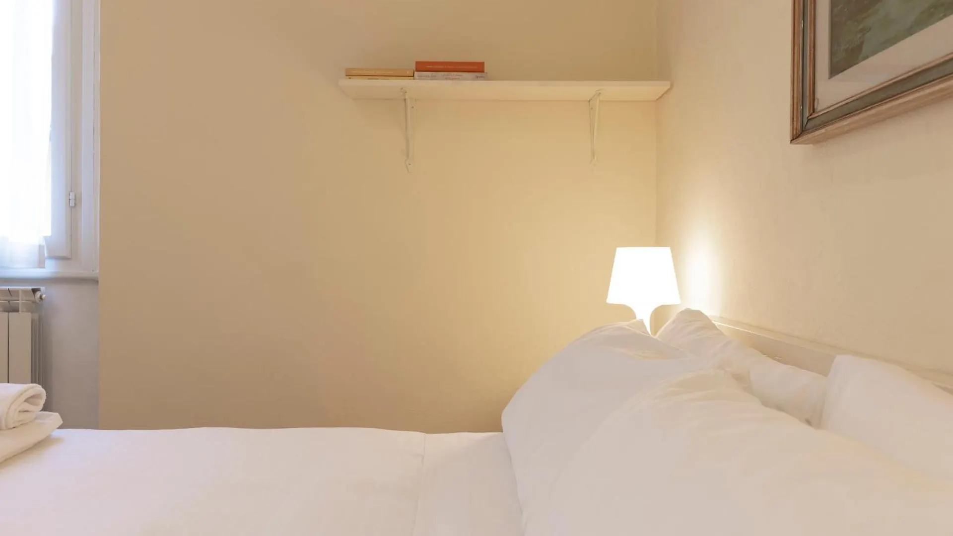 Sweet San Frediano Apartment Florence